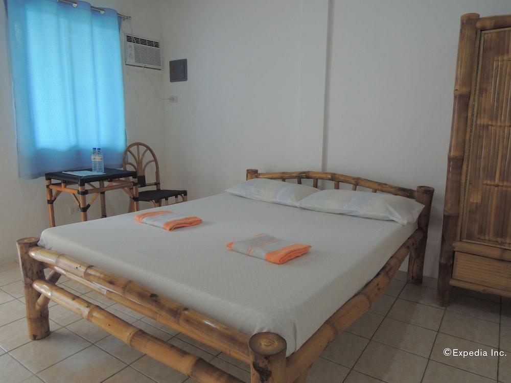 Moalboal Beach Resort Alcantara  Extérieur photo
