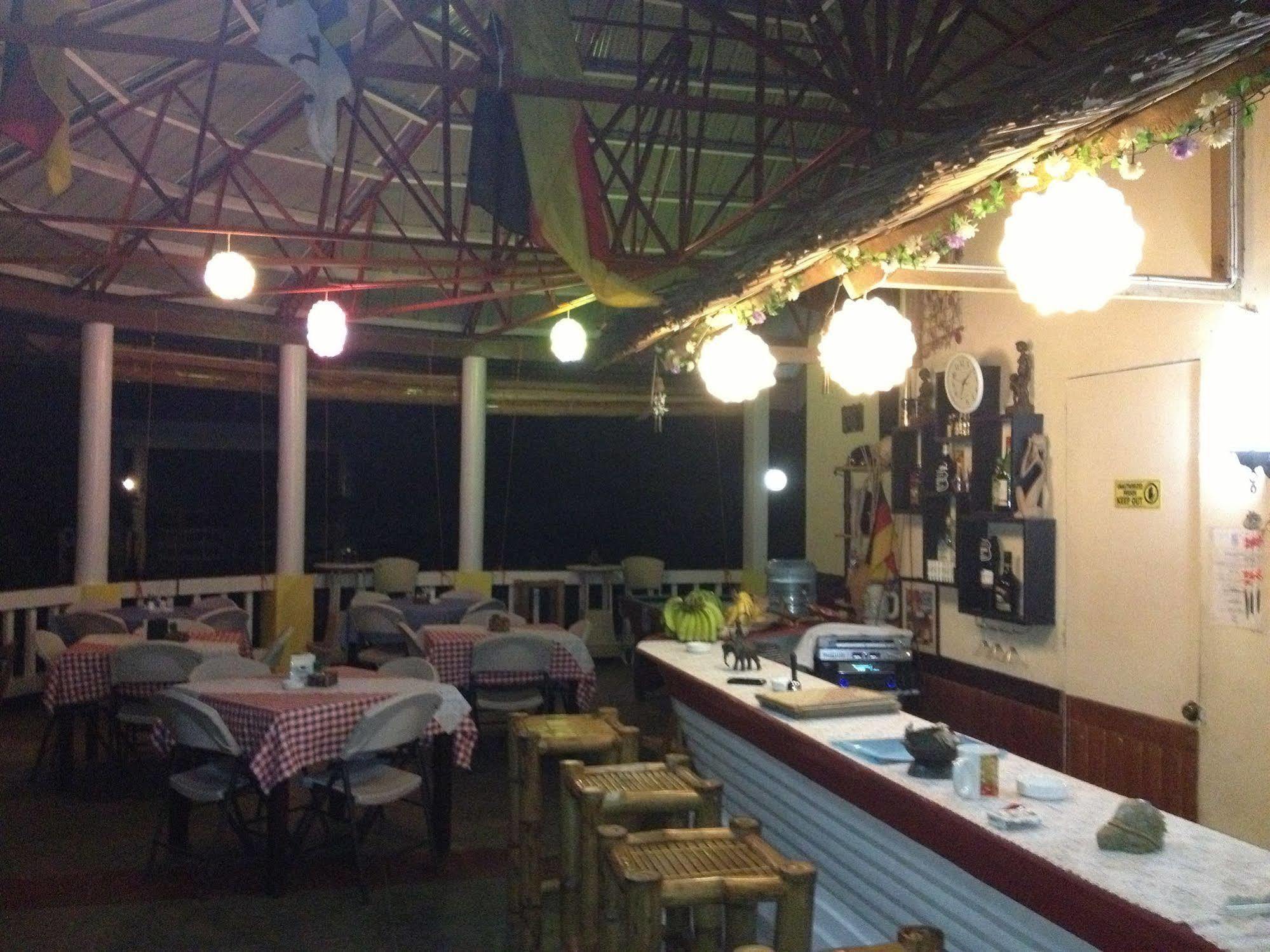 Moalboal Beach Resort Alcantara  Extérieur photo