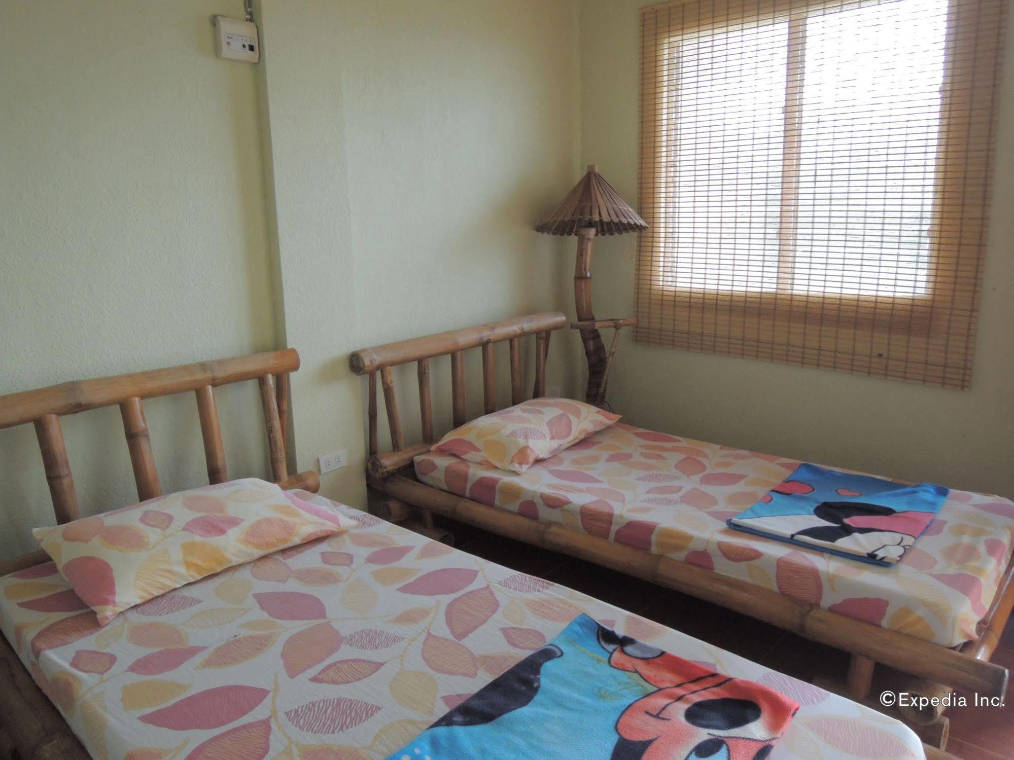 Moalboal Beach Resort Alcantara  Extérieur photo